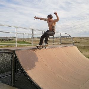 Nike SB, Supreme, skate shoes & clothes, 100% authentic and original always.